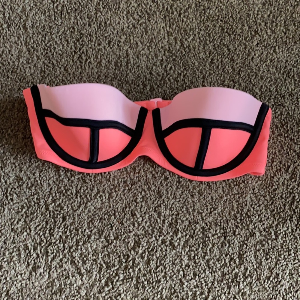 VS swim tops - Picture 8 of 8